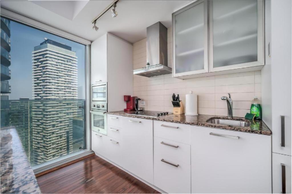 تورونتو Downtown Suites المظهر الخارجي الصورة